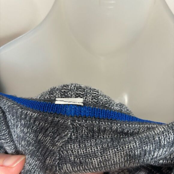 Lululemon Peace of Mind Gray Hooded Cardigan Wrap
Sweater size 6 - Picture 6 of 7
